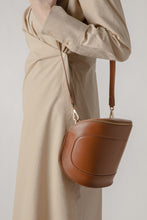 Load image into Gallery viewer, AUTUMN LEAF